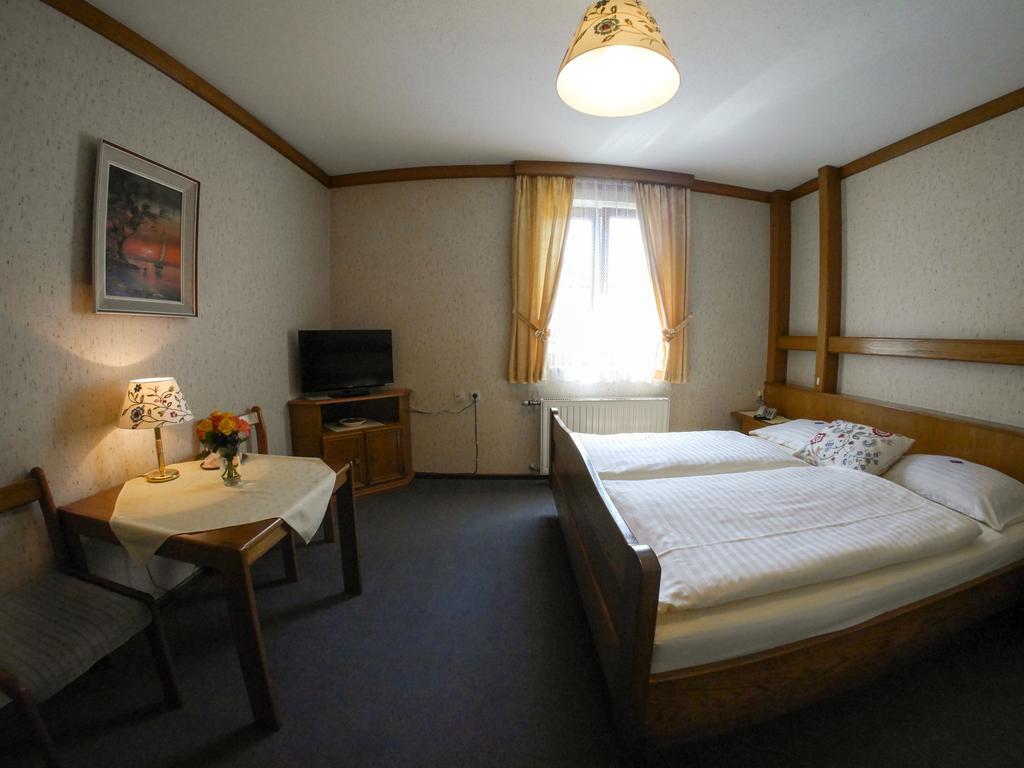 Pension Besser Bad Eisenkappel Luaran gambar