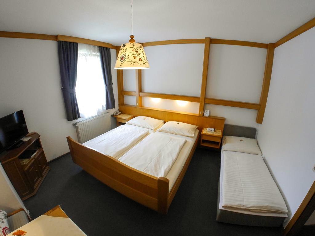 Pension Besser Bad Eisenkappel Luaran gambar