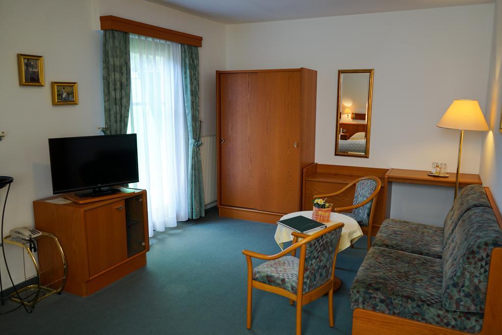 Pension Besser Bad Eisenkappel Luaran gambar